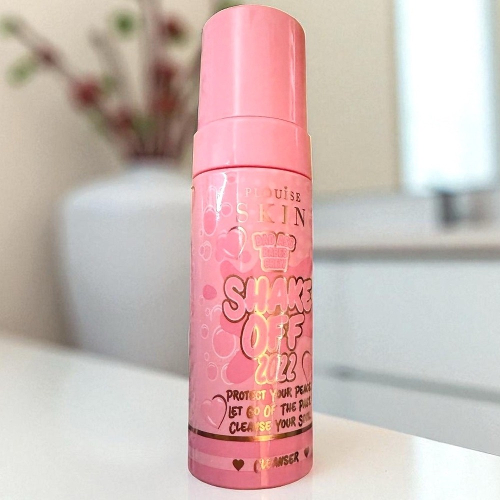 P.Louise Skin "Shake Off" cleanser 2022